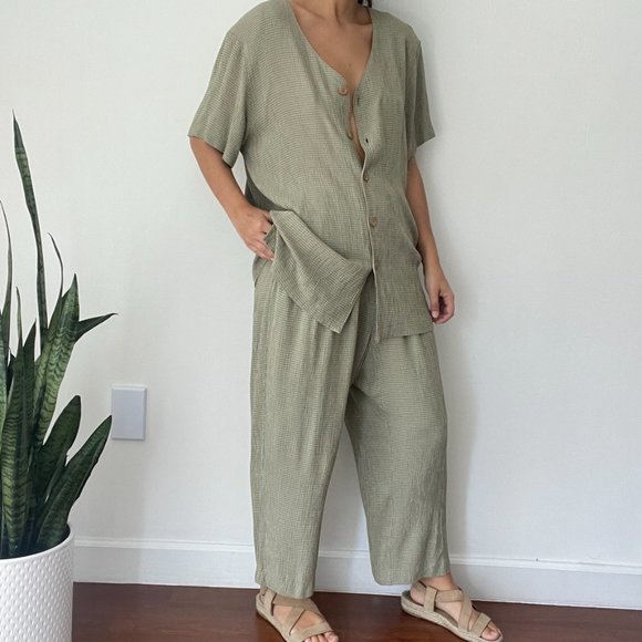 Vintage two piece button front top and trousers matching set - Picture 4 of 10